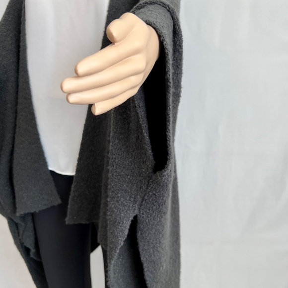 Vince Camuto Cape-Style Sweater Laganlook Wrap, Size OS, Gray - Picture 4 of 11